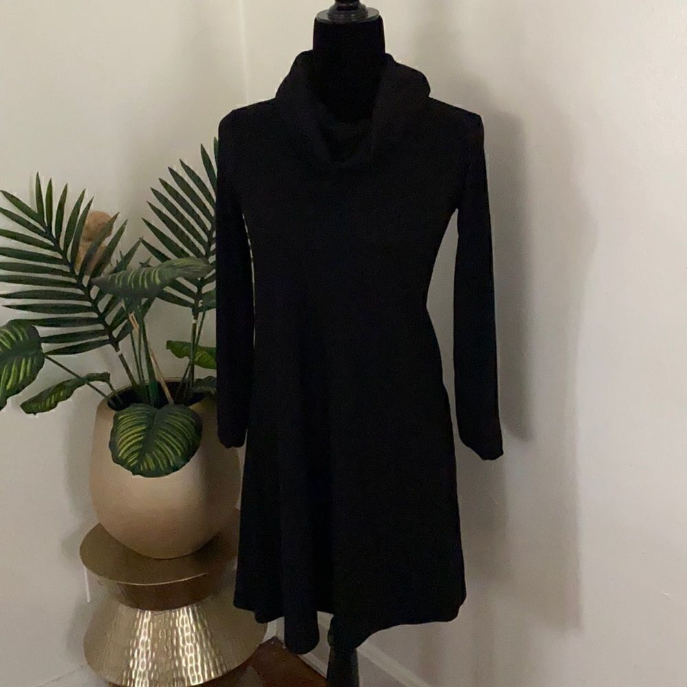 Socialite dress EUC